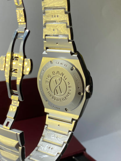 Men’s Royel Blue Dial Chronograph Watch – Luxury Stainless Steel Design